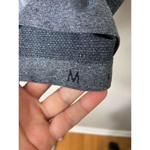 Lululemon Metal Vent Shirt Mens Medium - Picture 6 of 6
